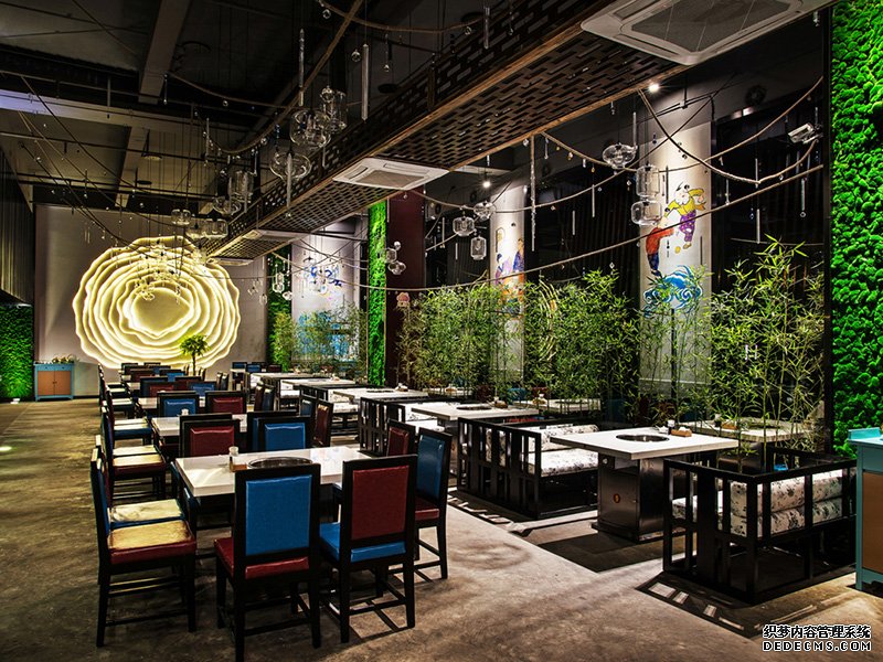 楊記湯鍋：火鍋店裝修設計案例