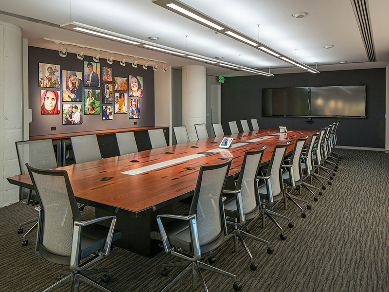 國外西方聯(lián)盟舊金山辦公室裝修設(shè)計案例